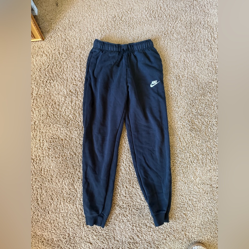 Nike men’s Black Jogger Pants